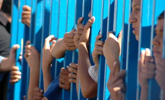 Israel blocking road to Palestinian patients
