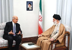 سماحة القائد : مشکلة أمیرکا معنا أکبر من القضیة النوویة