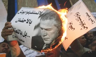 حفاوة عربیة لا یستحقها بوش