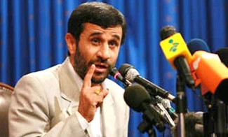 احمدی نجاد ینتقد