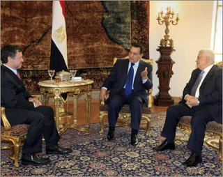 مرحلة ما بعد القمة العربیة  و عقد القمم المصغرة