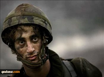 ضابط اسرائیلی یبیع الاسلحة للفلسطینیین