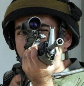 بعد فشله فی اغتیال سارکوزی جندی إسرائیلی ینتحر