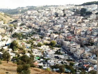 أبو دیاب لـ"قدسنا":على الأمة التحرک لإنقاذ القدس من مخطط التهوید الأخیر قبل فوات الأوان..!