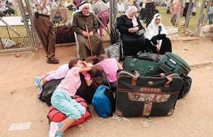 سرگردانی 2400 فلسطینی درگذرگاه رفح
