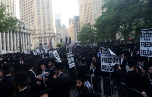 Orthodox Jews protest Israeli draft in NY