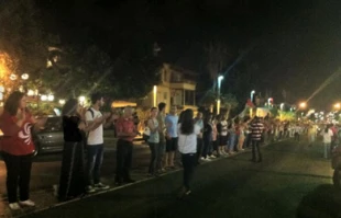 زنجیره انسانی در حیفا در مخالفت با طرح پراور