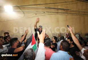 Veteran Palestinian captives released from Zionist jails