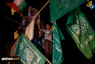 Veteran Palestinian captives released from Zionist jails