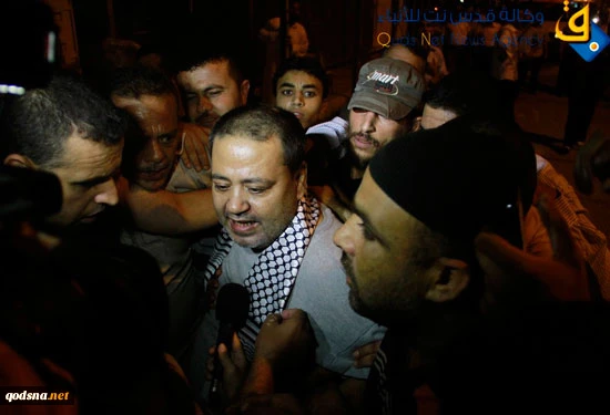 Veteran Palestinian captives released from Zionist jails