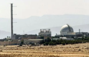 Israel's nuclear activities contaminate air all the year