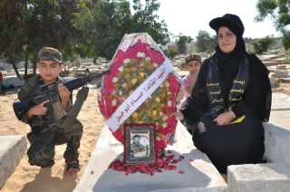 زیارت قبور شهدای فلسطینی