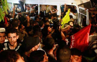آزادی اسرادستاوردی بزرگ