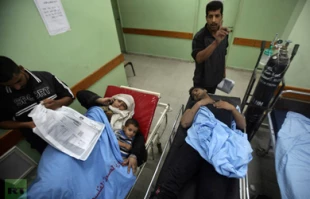 مرضى غزة.. عامان لإجراء العملیات فی مجمع "الشفاء"!