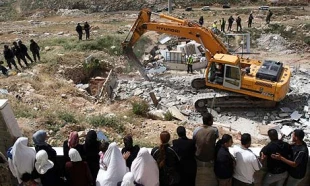 Israel to displace Palestinian community south of Hebron