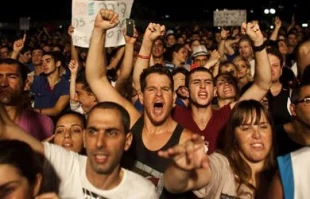 Israel's middle class, disappearing