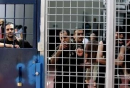 أسری سجن عسقلان یضربون عن الطعام