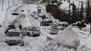 In photos: snowstorm bringsIsrael to a grinding halt
