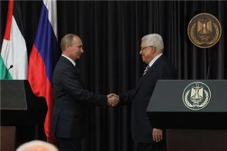 Russia, PA sign 3 agreements