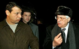 Dahlan hits back at Abbas 'lies'
