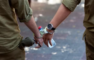 10,000 Israeli soldiersjailed for deserting army
