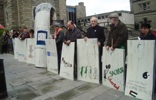 Irish activists protest CRH role in Israel’s apartheid wall