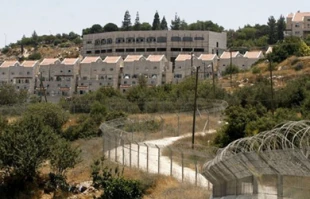 French Gov't Warns Against Business With Settlements