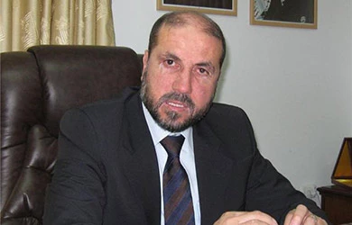 طرد "الهباش" من الأقصى بالحجارة والبیض
