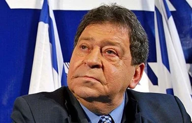 التحقیق مع بن ألیعازر لتلقیه راتب شهری من مبارک