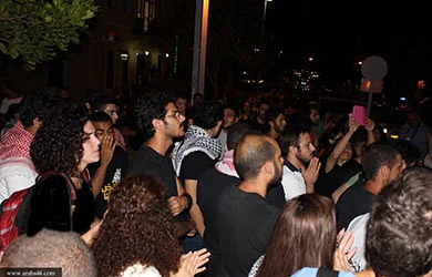 التظاهرات تعم الداخل والضفة و تنذر باشعال نیران انتفاضة ثالثة ضد العدو