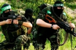حماس: لسنا بحاجة لشهادة "غانتس" بشجاعة مقاتلینا
