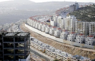 الملیاردیر الإسرائیلی لیفاییف یعلن توقف شرکاته عن البناء بالمستوطنات