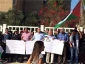 أعلام فلسطین بمظاهرة طلابیة أمام جامعة 