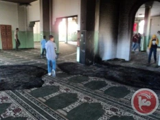 مستوطنون یحرقون مسجد المغیر برام الله