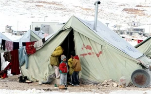 Woes of homeless Gaza families amid snowstorm