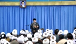 قائد الثورة الاسلامیة: علی حکام السعودیة ان یتحملوا المسؤولیة بدلا من اللجوء الی الاسقاط ویعتذروا للامة الاسلامیة