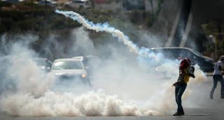 اشتباکات واعتقالات خلال مداهمة الإحتلال لمدینة نابلس