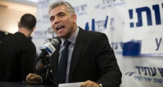 لابید لنتانیاهو: لم تستطع وقف موجة العملیات الفدائیة