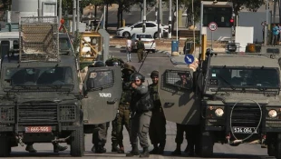 Haaretz admits to grandeur of intifada