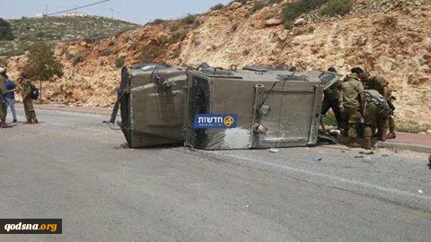 إصابة أربعة جنود بانقلاب جیب فی الطریق ما بین رام الله والقدس