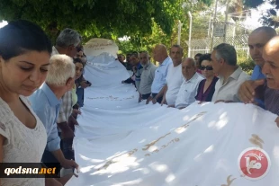 تحصن خانوادهای شهدای انتفاضه قدس