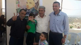 بازدید "احمد دوابشه" و "القیق" از خانواده شهید فلسطینی