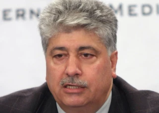 تشکیلات خودگردان: روسیه میانجی گر بهتری از آمریکا است