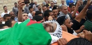 مراسم تشییع شهید در اسارت فلسطینی در زادگاهش آغاز شد