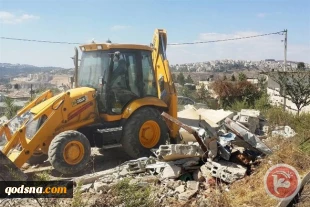اسرائیل 2 فلسطینی را مجبور به تخریب خانه خود کرد