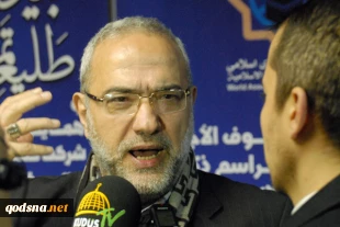 الضیوف الاجانب المشارکین فی الذکری الـ38 لانتصارالثورة الاسلامیة لـ«قدسنا»: الأمة الاسلامیة بحاجة لقائد ذو شخصیة مدبرة وحکیمة کآیة الله السید علی خامنئی