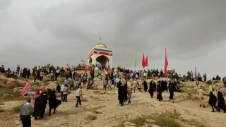 در قالب کاروان الی بیت المقدس برگزار شد

صعود فعالان فلسطینی به ارتفاعات بازی دراز کرمانشاه