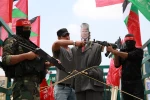 حملوا خلالها علم الجمهورية الإسلامية الإيرانية

مسيرة جماهيرية حاشدة دعماً وإسناداً للأسرى ورفضاً لزيارة المجرم ترامب 2