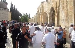 في الذكري الـ50 لاحتلال القدسمئات المستوطنين يقتحمون الأقصى 2