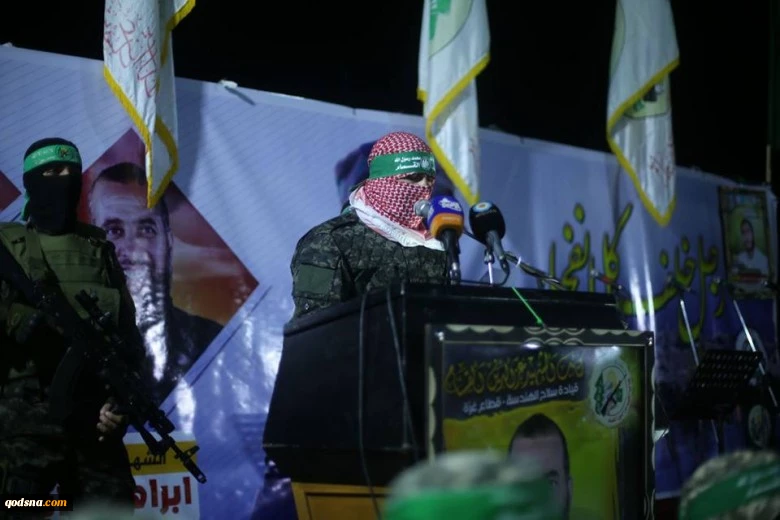 خلال حفل تابين القائد أبو نجا

بالصور: كتائب القسام: سلاح المقاومة خط أحمر
 2